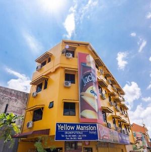Yellow Mansion Hotel Malacca Exterior photo