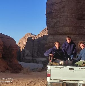 Wadi Rum Camp Stars & Jeep Tour Άκαμπα Exterior photo