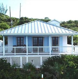 Palm Bluff By Eleuthera Vacation Rentals Gregory Town Exterior photo