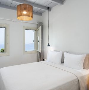 Villa Itis - Elegant Ground Floor Suite With Terrace & Great View Neápolis Exterior photo