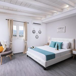 Ermis Luxury Suites & Apartments Αμουδάρα Exterior photo
