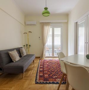 Bright And Spacious 2-Bedroom Apartment In Αθήνα Exterior photo