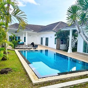 Beautiful 3 Bedrooms Pool Villa In Phuket Ban Saiyuan Exterior photo