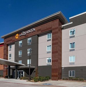 La Quinta Inn & Suites By Wyndham Ardmore Exterior photo