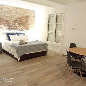 Raval & Carretes Renew Private Apartment 2 Guests Βαρκελώνη Exterior photo