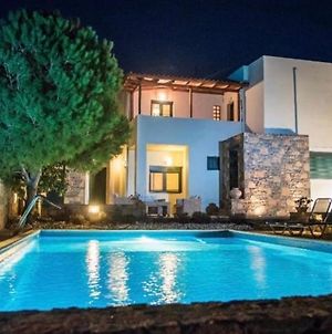 Luxury Villa In Agios Nikolaos With Private Pool Exterior photo