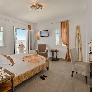 Miland Suites Milos Island Exterior photo