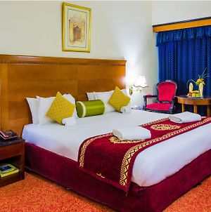 Ramee Guestline Hotel Ντουμπάι Exterior photo
