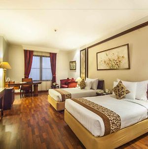 Arion Suites Hotel Μπαντούνγκ Exterior photo
