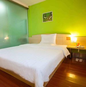 7Days Inn Chaozhou Chaofeng Bus Station Room photo