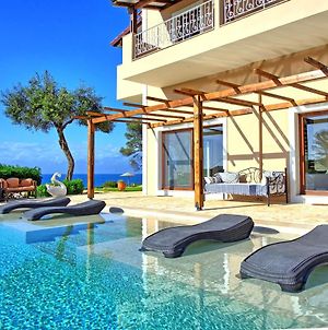 Beachfront Villa Seawave - Brand New And Seafront! By Mediterraneanvillas Άγιος Σπυρίδωνας Exterior photo
