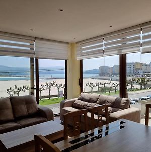 Vivienda De Tres Dormitorios En Primera Linea De Playa Foz Exterior photo