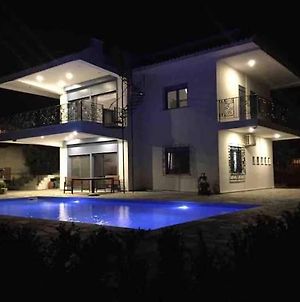 Lovely 4 Bedrooms Villa In Schinias Αθήνα Exterior photo