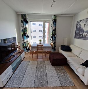 Kalevan Loisto - 40M2 Scandinavian Apartment In Τάμπερε Exterior photo