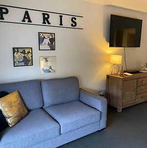 Paris Lorne Διαμέρισμα Exterior photo