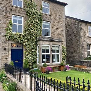 Ebor House Bed and Breakfast Hawes Exterior photo
