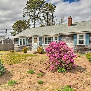 Traditional Cape Cod Cottage Walk To Beach! West Dennis Exterior photo