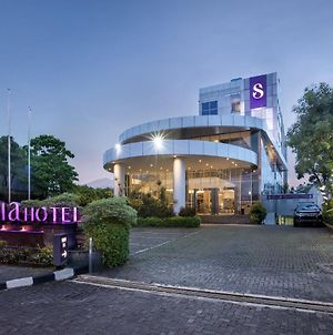 Satoria Hotel Γιογκιακάρτα Exterior photo
