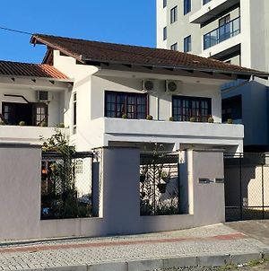Casa Confortavel Βίλα Joinville Exterior photo