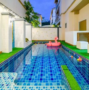 Private Swimmingpool Townhome With 4 Bed/4Bath Pattaya Exterior photo