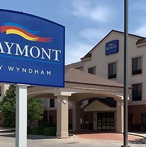 Baymont By Wyndham Pratt Ξενοδοχείο Exterior photo