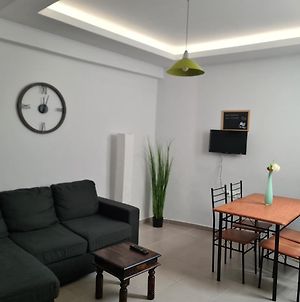 Comfy Apartment For 6 People In Heraklion Exterior photo