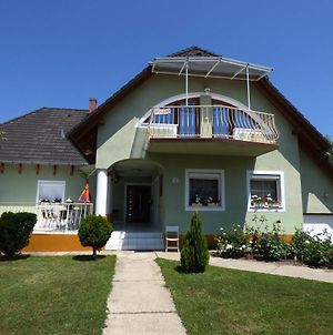 Kovacs Home Gyenesdiás Exterior photo