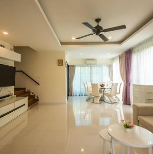 Amazing 3-Bedroom Apartments, With Pool View And Near The Sea In Pearl Of Naithon Exterior photo