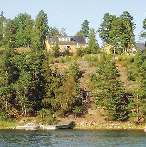 Awesome Home In Vaxholm With 3 Bedrooms And Wifi Exterior photo