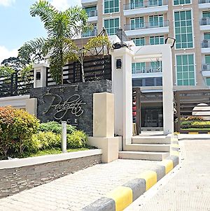 Furnished 1-Bedroom Rentals In The Padgett Place Cebu Exterior photo