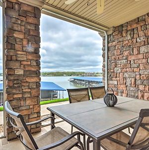 Condo With Lakefront Patio And Community Perks! Osage Beach Exterior photo