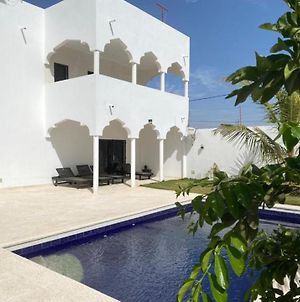 La Baraka, Extravagant Villa For 6 With Pool In Saly Gandigal Exterior photo