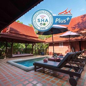 Baan Amphawa Resort And Spa Exterior photo