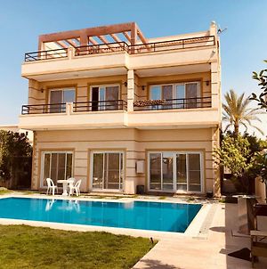 Lovely 5- Bedroom With Overflow Pool With Nice Garden At Green Oasis Resort Αλεξάνδρεια Exterior photo