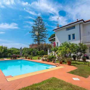 Magnificent Villa Σαν Ρέμο Exterior photo