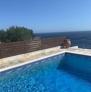 Κυκλαδίτικη μεζονέτα με πισίνα και απεριόριστη θέα Βίλα Sinetion Exterior photo