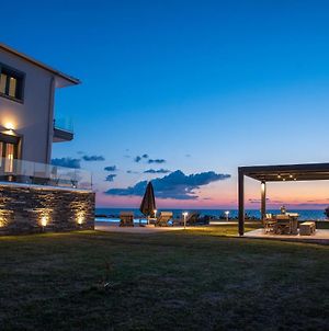 Mirazur Seafront Sunset Villa Πρέβεζα Exterior photo