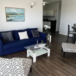 Spacious 1 Bedroom Apartment, With Pull Out Couch Koolbaai Exterior photo