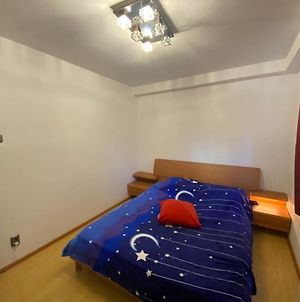 Sleep And Go For 6 Διαμέρισμα Βουκουρέστι Exterior photo