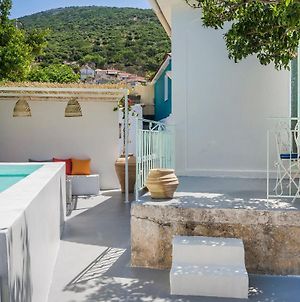 Bohemian Nest - Cheerful 2-Bedroom Villa With Pool Δαυγάτα Exterior photo