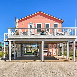 Sunny Freeport Home With Deck And Ocean Views! Exterior photo