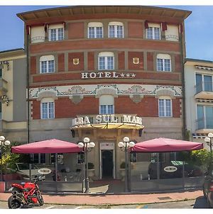 Alba Sul Mare Ξενοδοχείο Λίντο ντι Καμαϊόρε Exterior photo