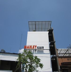 Maxley Pluit Τζακάρτα Exterior photo