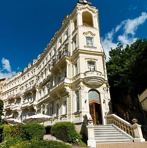 Spa Hotel Anglicky Dvur Κάρλοβι Βάρι Exterior photo