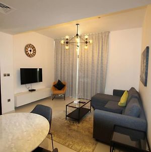 Specious 3 Bedrooms With Maid Room Villa Ντουμπάι Exterior photo