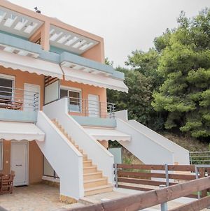 House Vraсhos-Loutsa Διαμέρισμα Βράχος Exterior photo