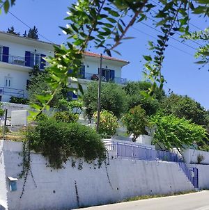 Blue And White Apartments Μπενίτσες Exterior photo