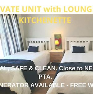 Private Unit With Kitchenette Just 10Mins To Netcare Pta Hospital Διαμέρισμα Pretoria-Noord Exterior photo