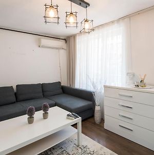 2Br Apartment W/Ac + Kitchen In Sisli Κωνσταντινούπολη Exterior photo