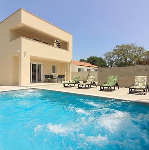 Villa Sunshine With Private Hydromassage Pool Near The Beach Peroj Exterior photo